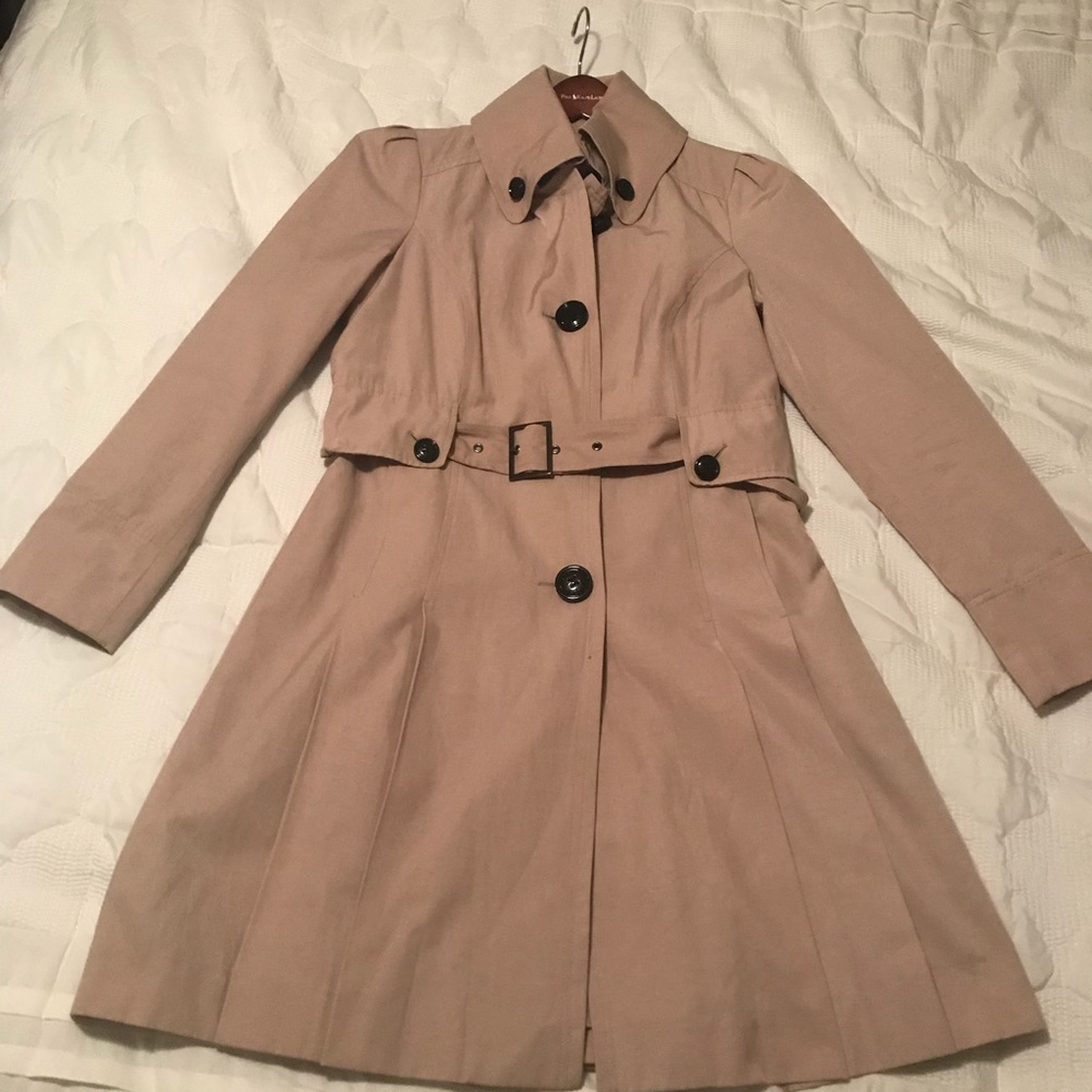 Steve Madden Junior’s Size Large Trench Coat
